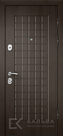 Фото «Железная дверь венге с решётчатой фрезеровкой и зеркалом для квартиры №49»